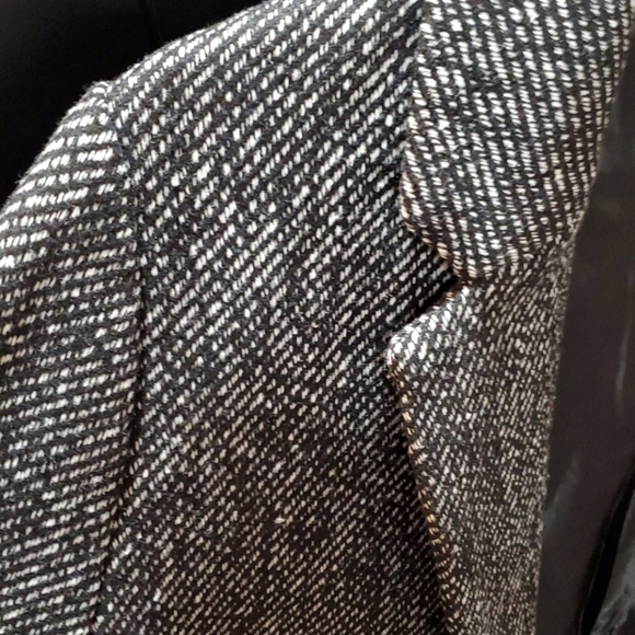 Ambiance Outerwear Blazer - Picture 2 of 7